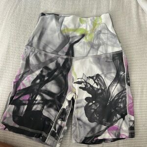 Lululemon unicorn tears align shorts. Worn once great condition